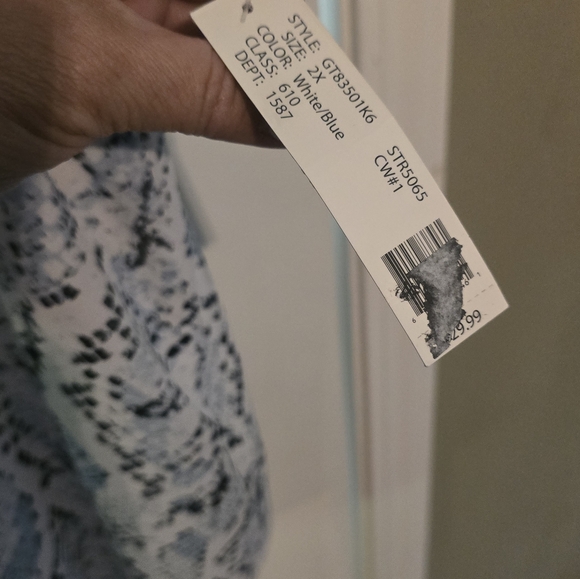 Blouse - Picture 3 of 3